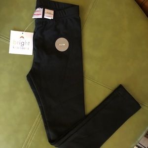 NWT. Hanna Andersson black leggings. Girls US 5